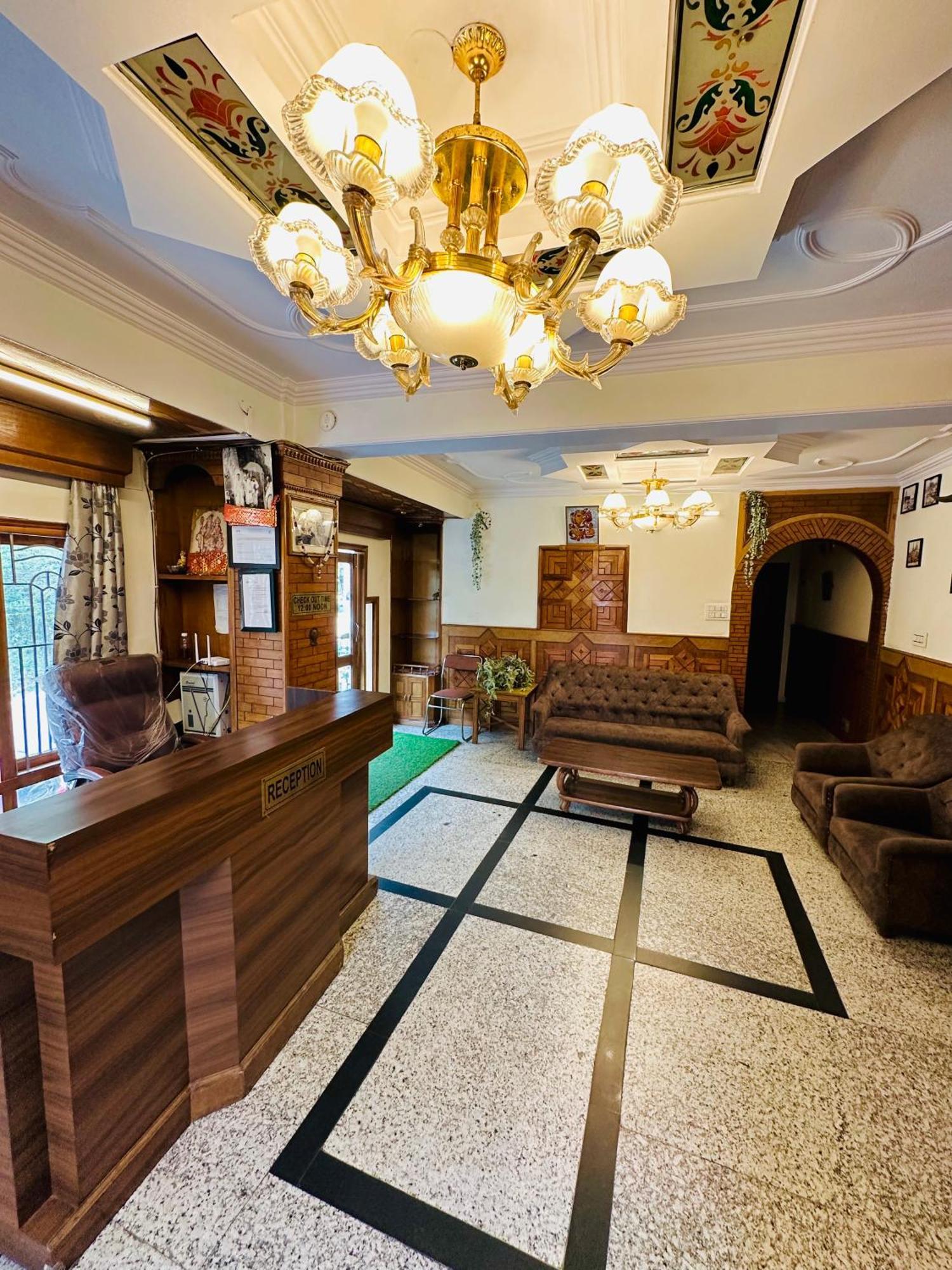 Hotel Avalanche ชิมลา ภายนอก รูปภาพ